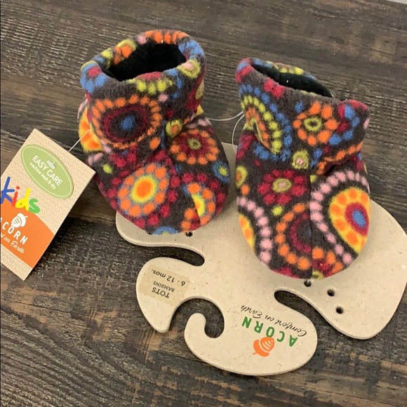 NWT Acorn Easy Bootie- Chocolate Dots- 6-12 months - Picture 1 of 3